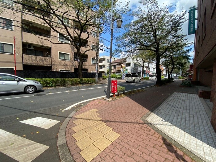 物件外観写真3　(周辺環境)