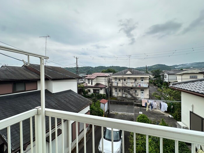 物件内観写真16　(室内からの展望)