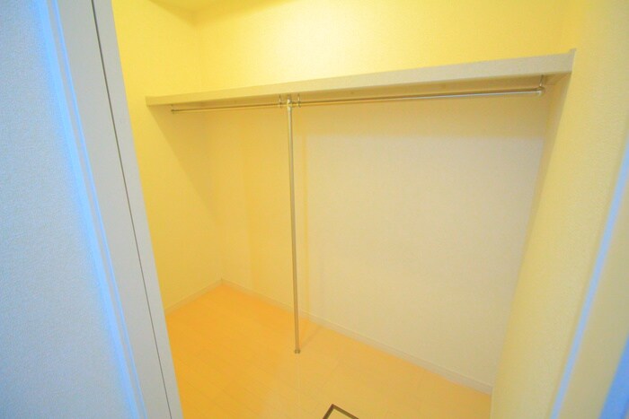 物件内観写真11　(収納)