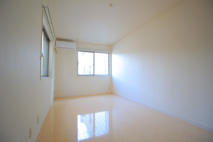 物件内観写真21　(居室)