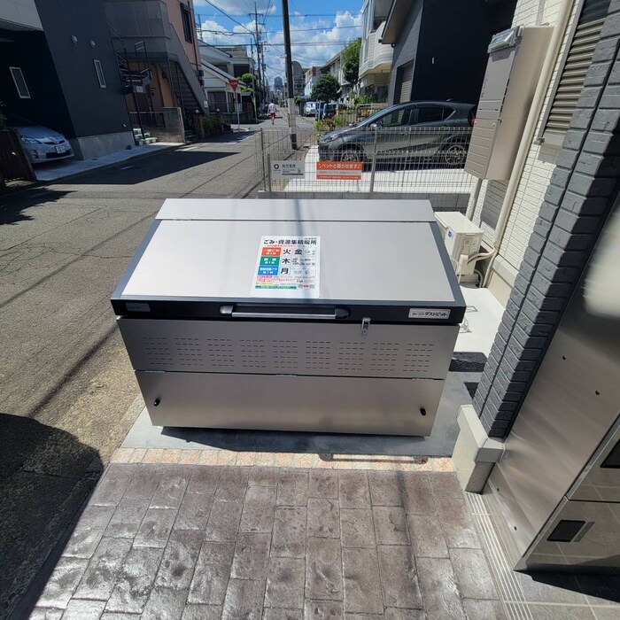 物件外観写真4　(建物設備)