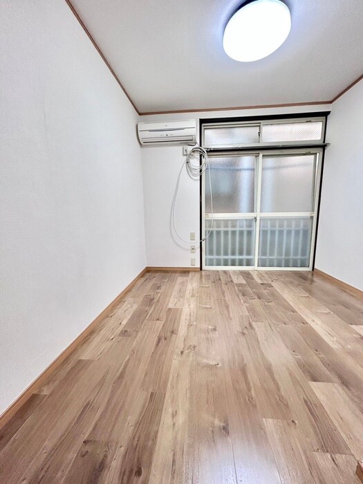 物件内観写真11　(居室)