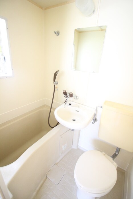 物件内観写真13　(バス／シャワールーム等)