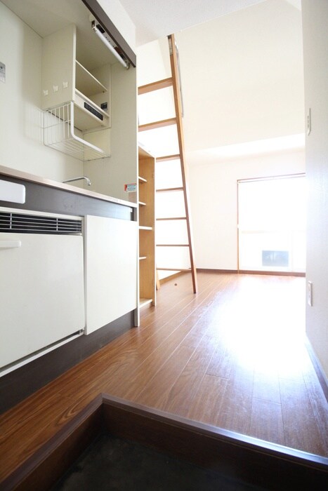 物件内観写真16　(廊下)