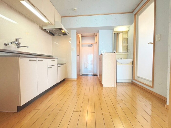 物件内観写真8　(居室)