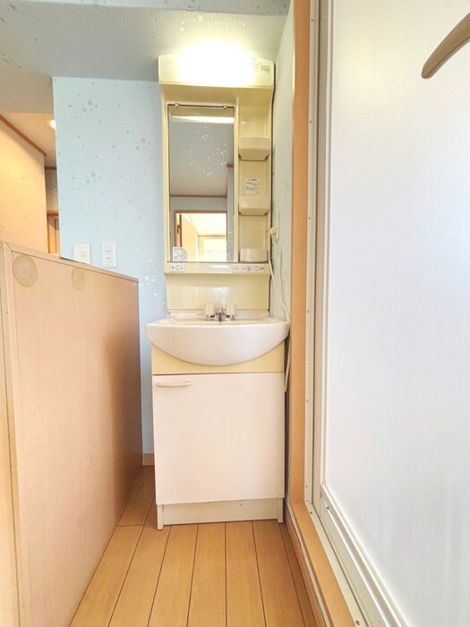 物件内観写真11　(洗面)