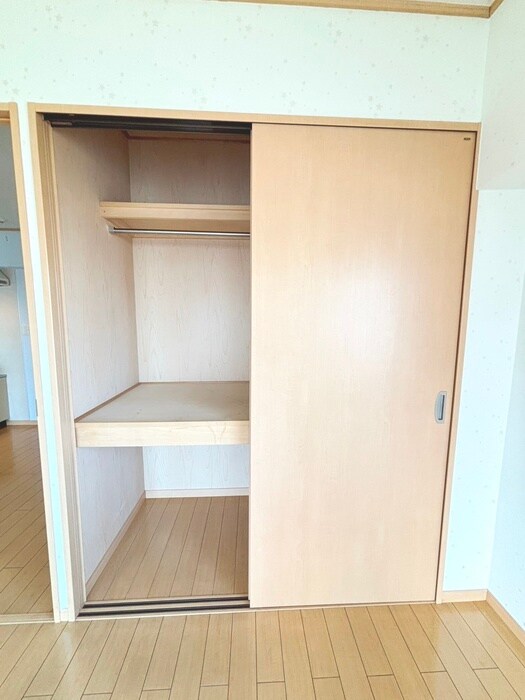 物件内観写真13　(収納)