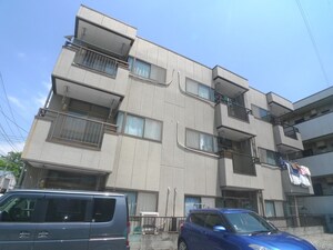 メゾンクリバラ外観写真