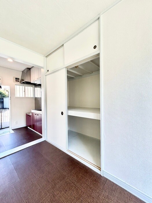 物件内観写真9　(収納)