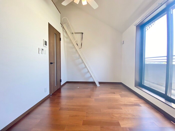 物件内観写真9　(居室)