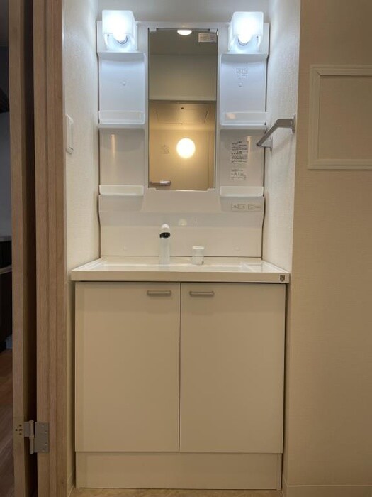 物件内観写真10　(洗面)