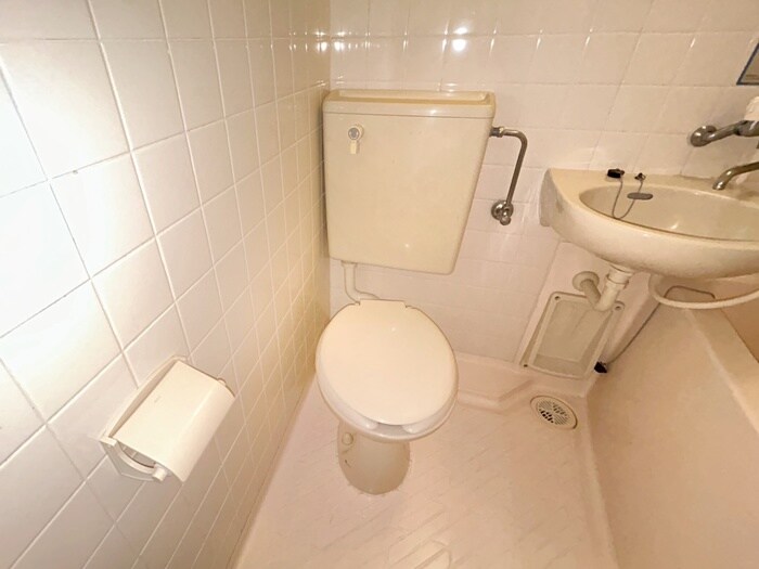 物件内観写真14　(トイレ)