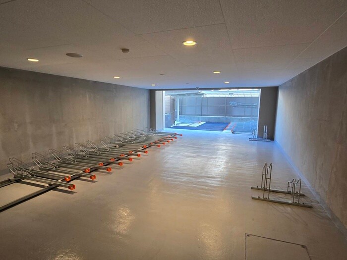 物件外観写真5　(駐輪場)