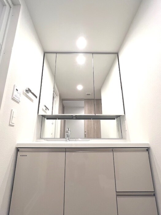 物件内観写真12　(洗面)