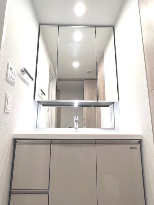 物件内観写真13　(洗面)