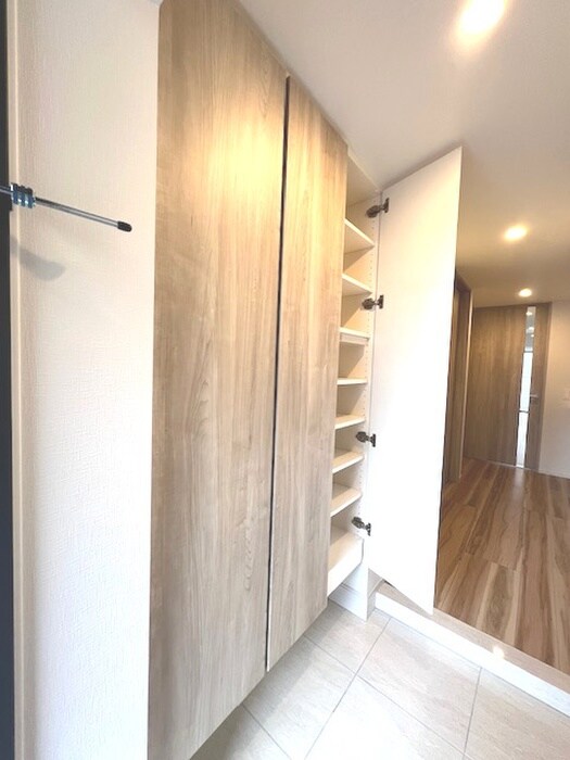 物件内観写真14　(靴箱)