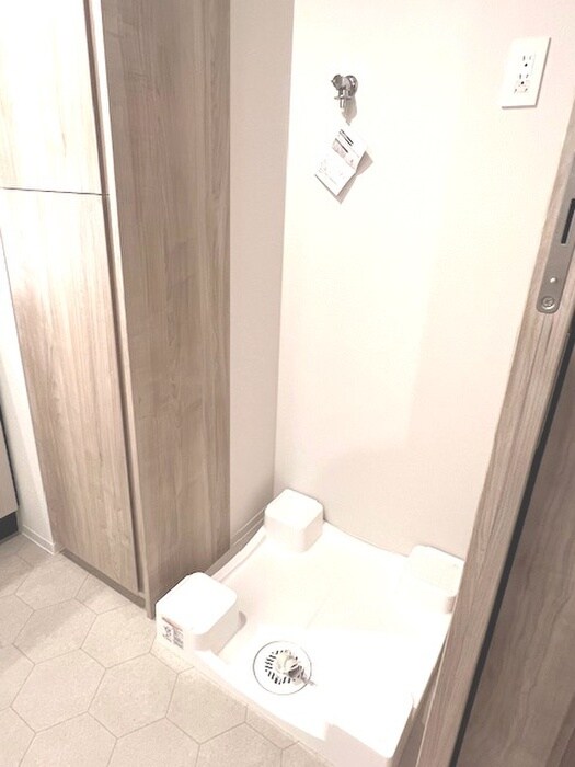 物件内観写真15　(洗濯機置場)