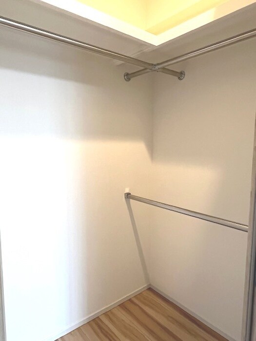物件内観写真16　(収納)