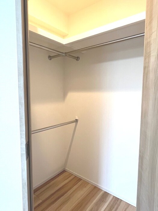 物件内観写真21　(収納)