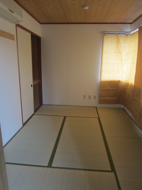 物件内観写真14　(居室)