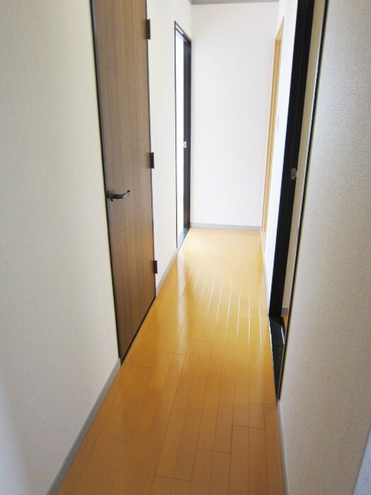 物件内観写真22　(廊下)
