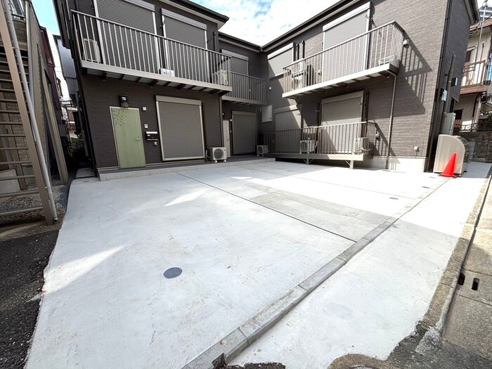 メゾンドゥモナリザのエントランス部分