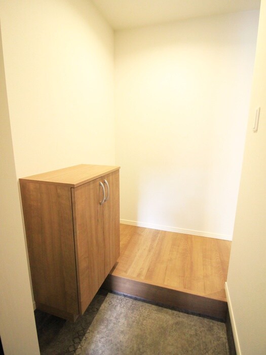 物件内観写真21　(玄関)