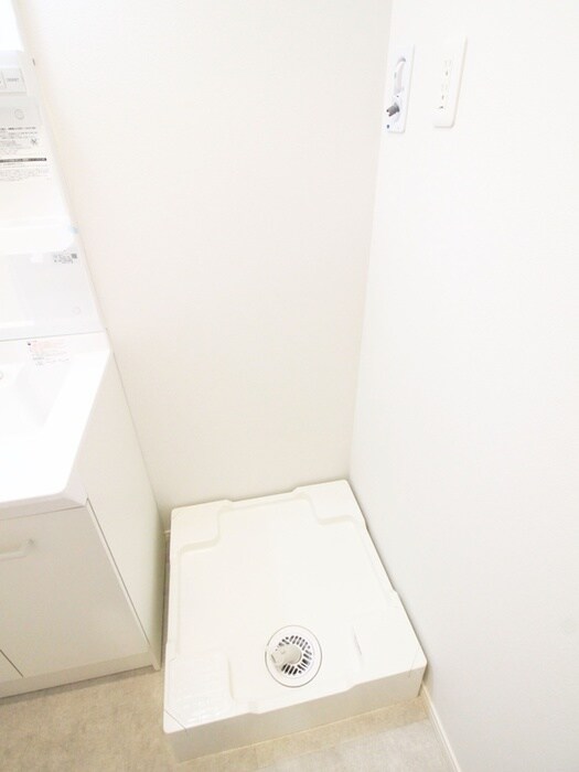 物件内観写真22　(洗濯機置場)