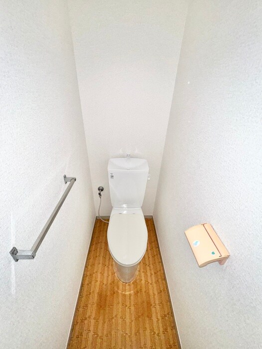 物件内観写真12　(トイレ)