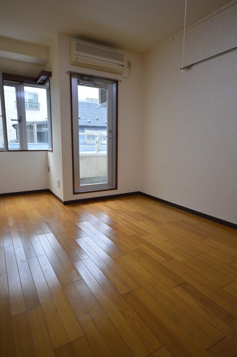 物件内観写真13　(居室)