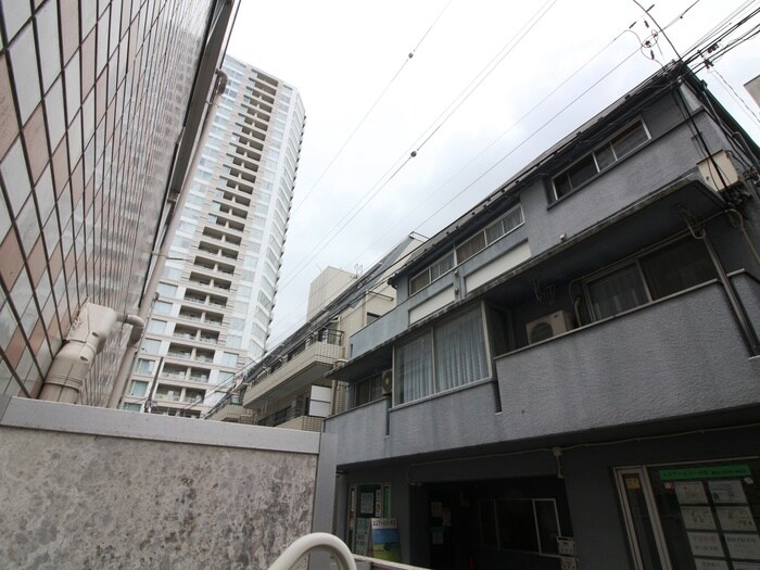 物件内観写真22　(室内からの展望)