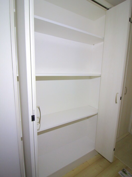 物件内観写真14　(収納)