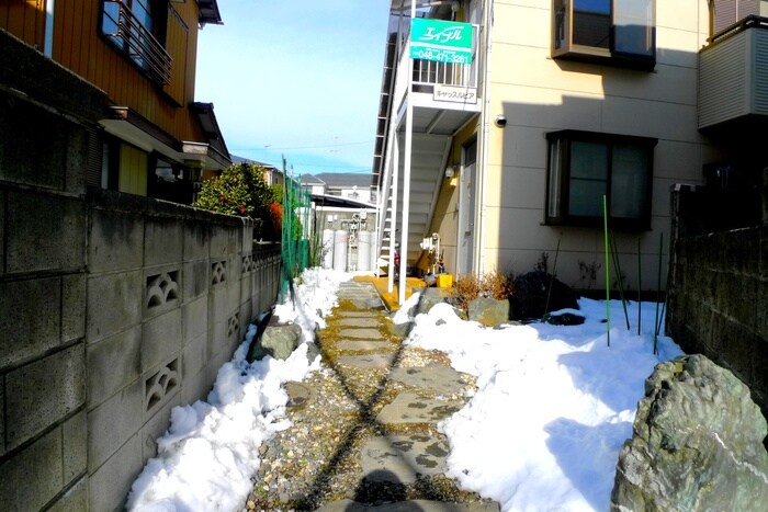 物件外観写真5　(エントランス部分)