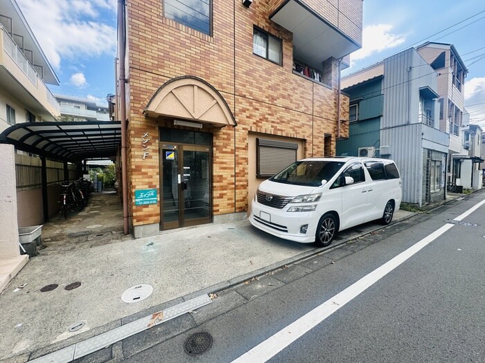 物件外観写真3　(周辺環境)