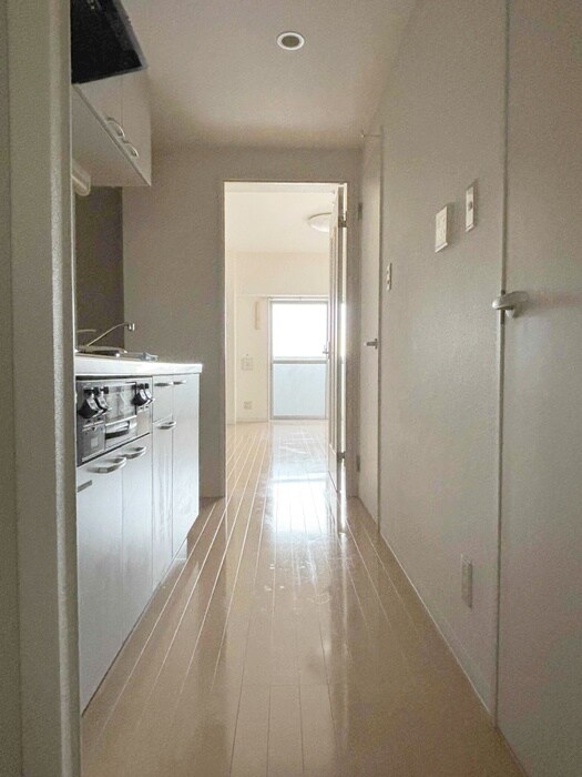 物件内観写真9　(廊下)
