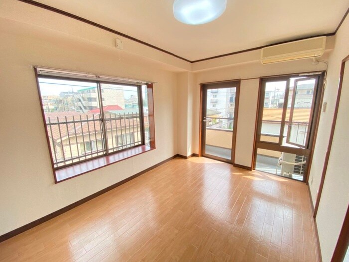 物件内観写真8　(居室)