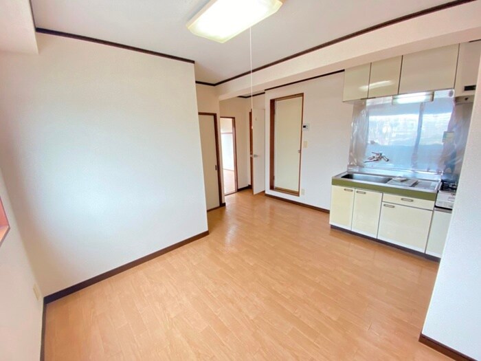 物件内観写真10　(居室)