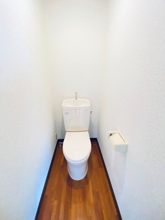 物件内観写真14　(トイレ)