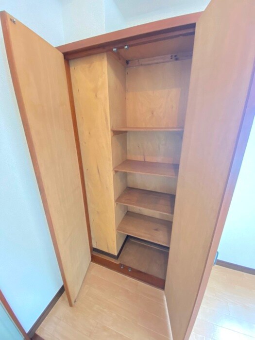 物件内観写真16　(収納)