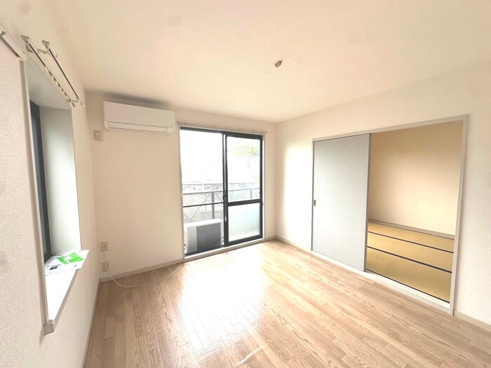 物件内観写真8　(居室)