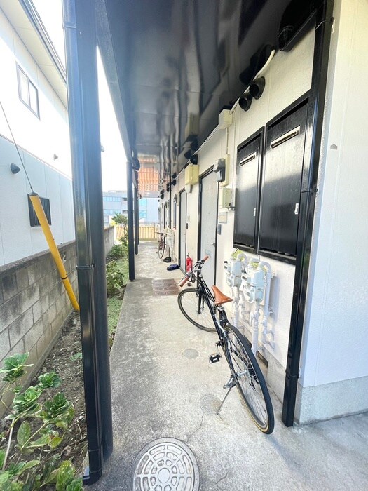 物件外観写真6　(駐輪場)