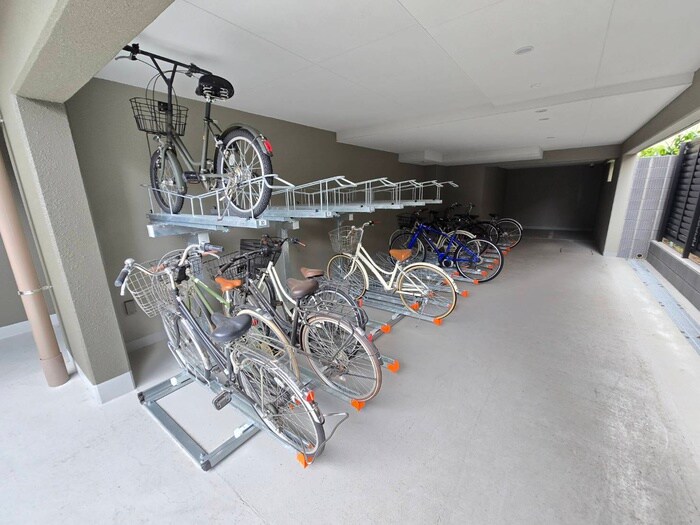 物件外観写真4　(建物設備)