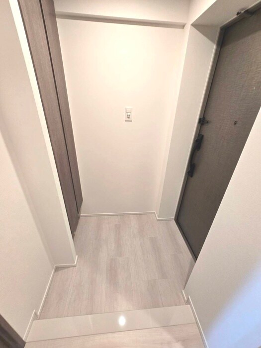物件内観写真15　(玄関)