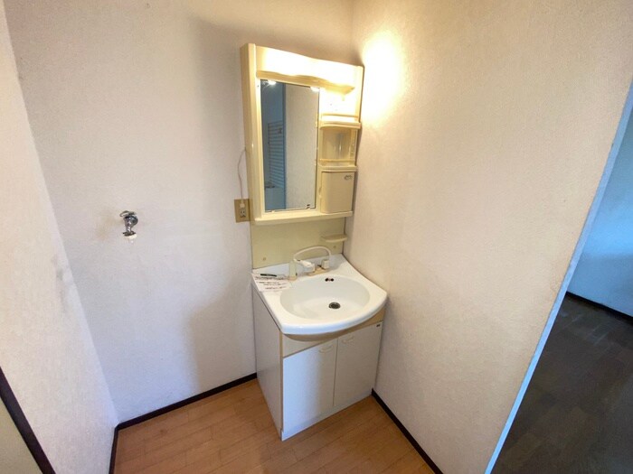 物件内観写真9　(洗面)