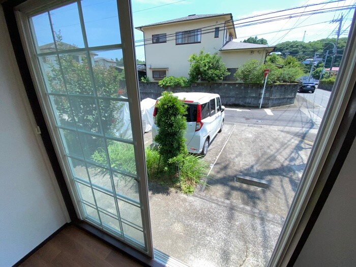 物件内観写真15　(室内からの展望)