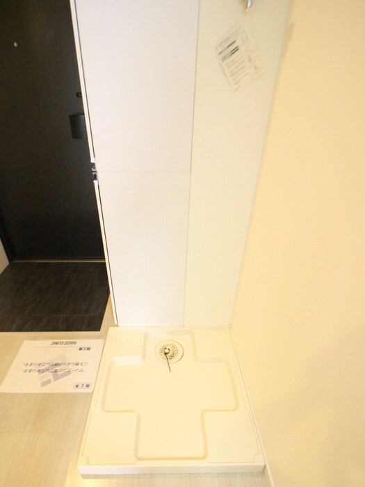 物件内観写真18　(洗濯機置場)