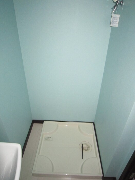 物件内観写真11　(洗濯機置場)