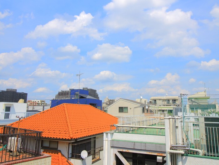 物件内観写真18　(室内からの展望)