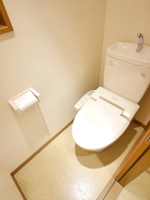 物件内観写真12　(トイレ)