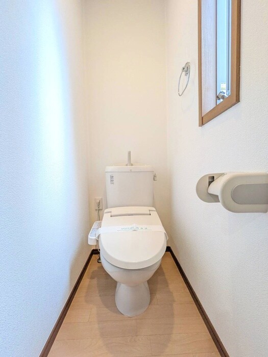 物件内観写真15　(トイレ)